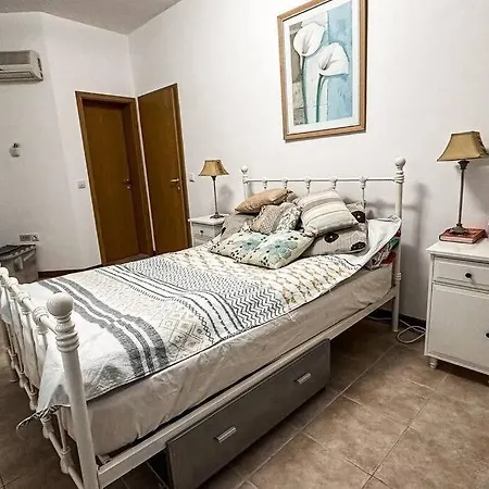 Beautiful And Quiet Family Villa